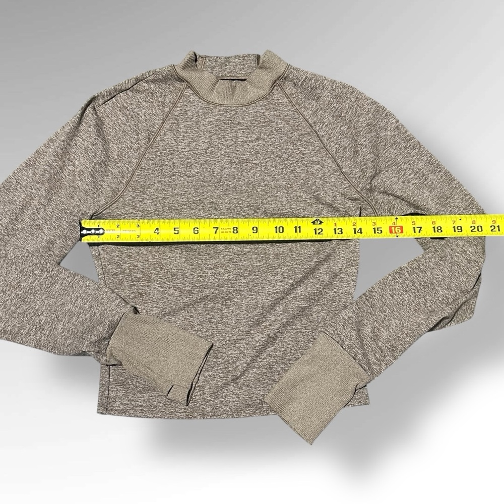 Athleta Long Sleeve Insulated Top Heather Tan Brown Thumb Loops Holes Women S - Picture 3 of 9